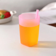Children's cup with built-in straw, food-grade plastic water bottle