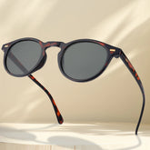 Petites lunettes de soleil rondes lunettes de soleil élégantes pour hommes et femmes rétro classique sélection multi-styles voyage Shopping randonnée UV400