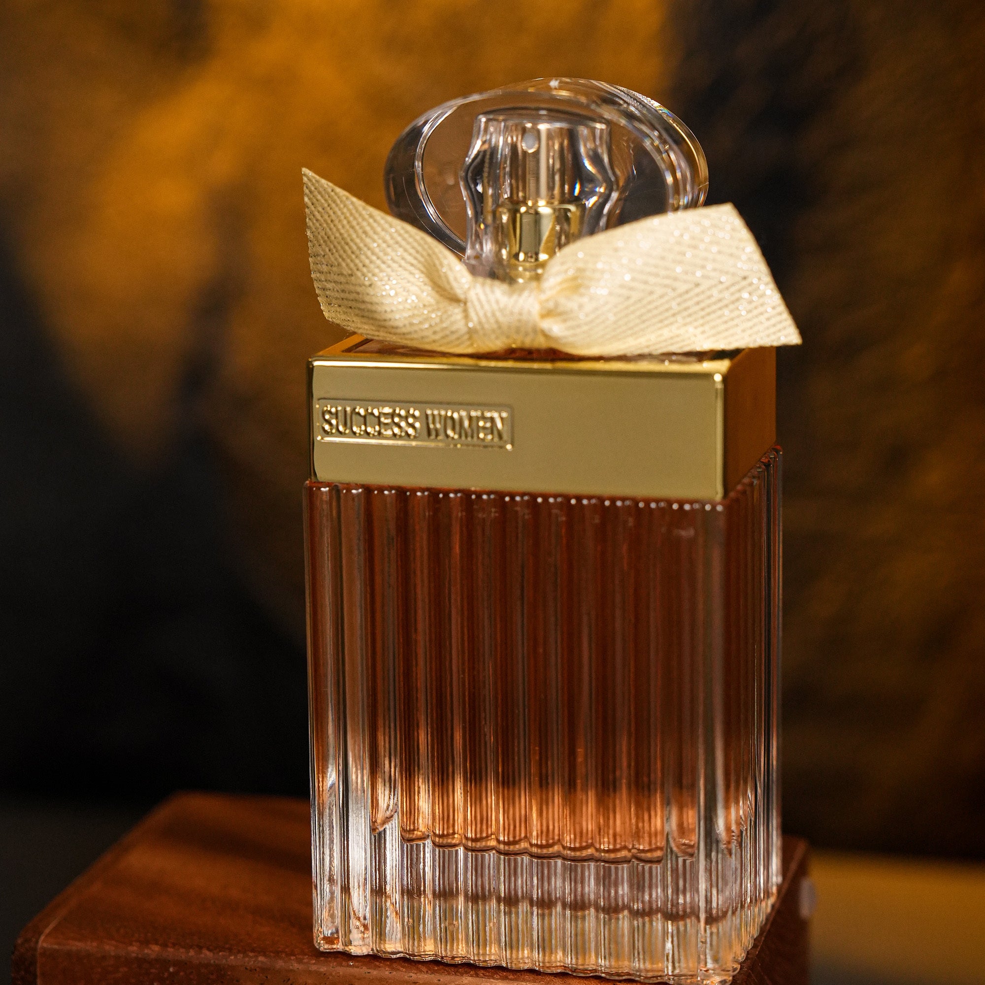 [Floral Citrus Perfume] Delicate Floral Citrus Women's Perfume | Blend Of Vibrant Evening Primrose, Fresh Jasmine with Warm Wooden Base with Musk And Lily Of The Valley, Perfect for Special Occasions, Unforgettable Gifts Vale