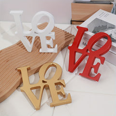 Charming Resin 'Love' Letter Decor - Classic Style, Battery-Free Holiday Ornament, Christmas Home Decor