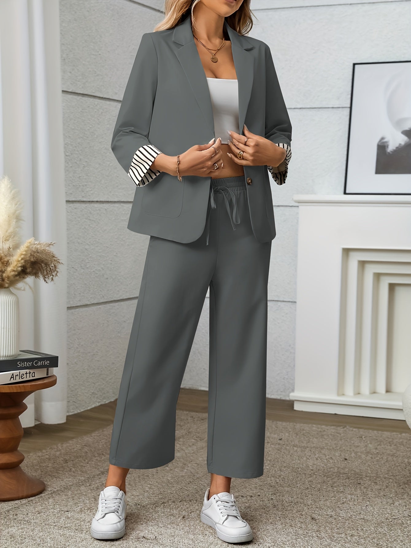 [Elegant Directional + Women's Pants Suit]