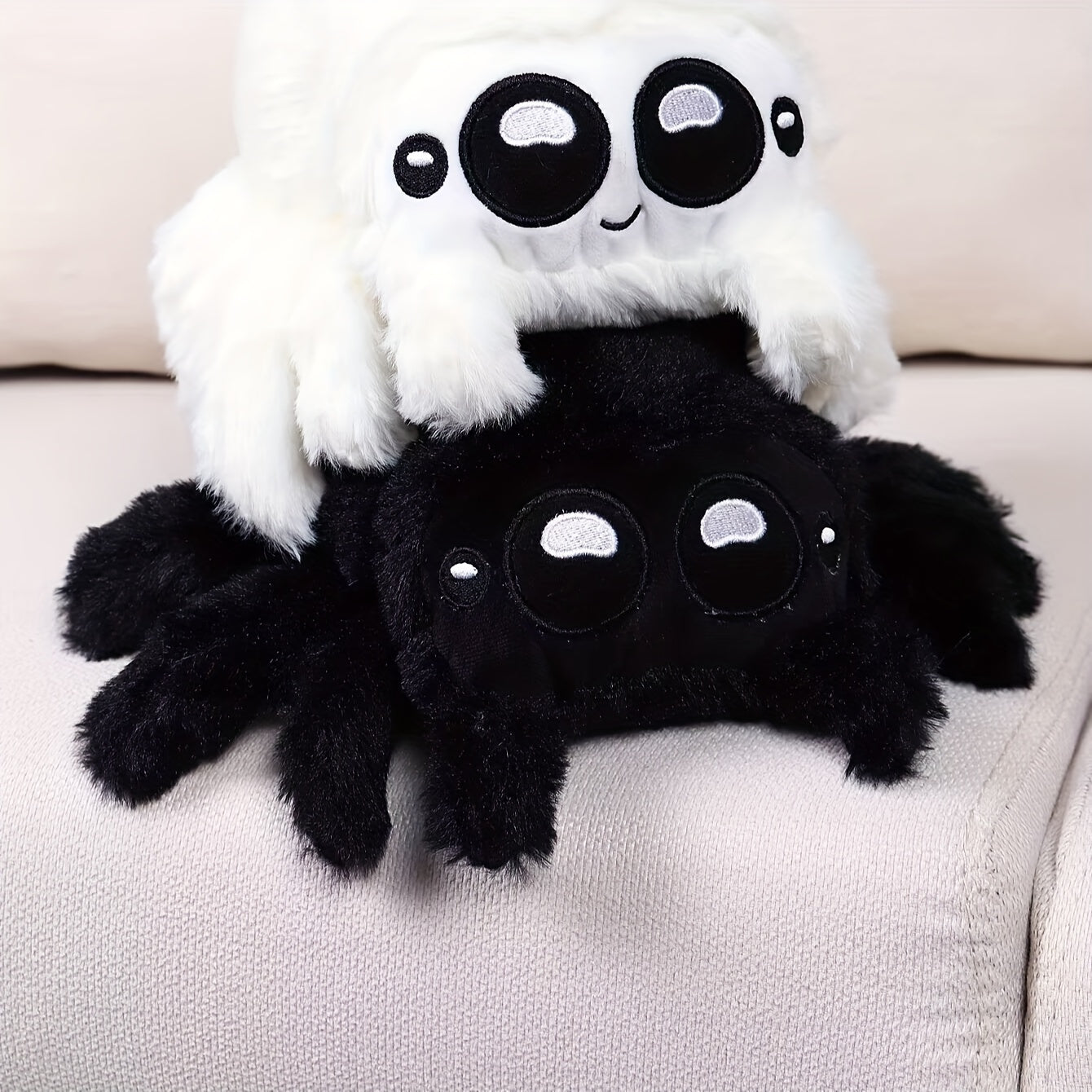 1pc Black And White Plush Spider Toy Home Decoration Holiday Ornament For Gifting To Friends, Suitable For Valentine's Day And Halloween.