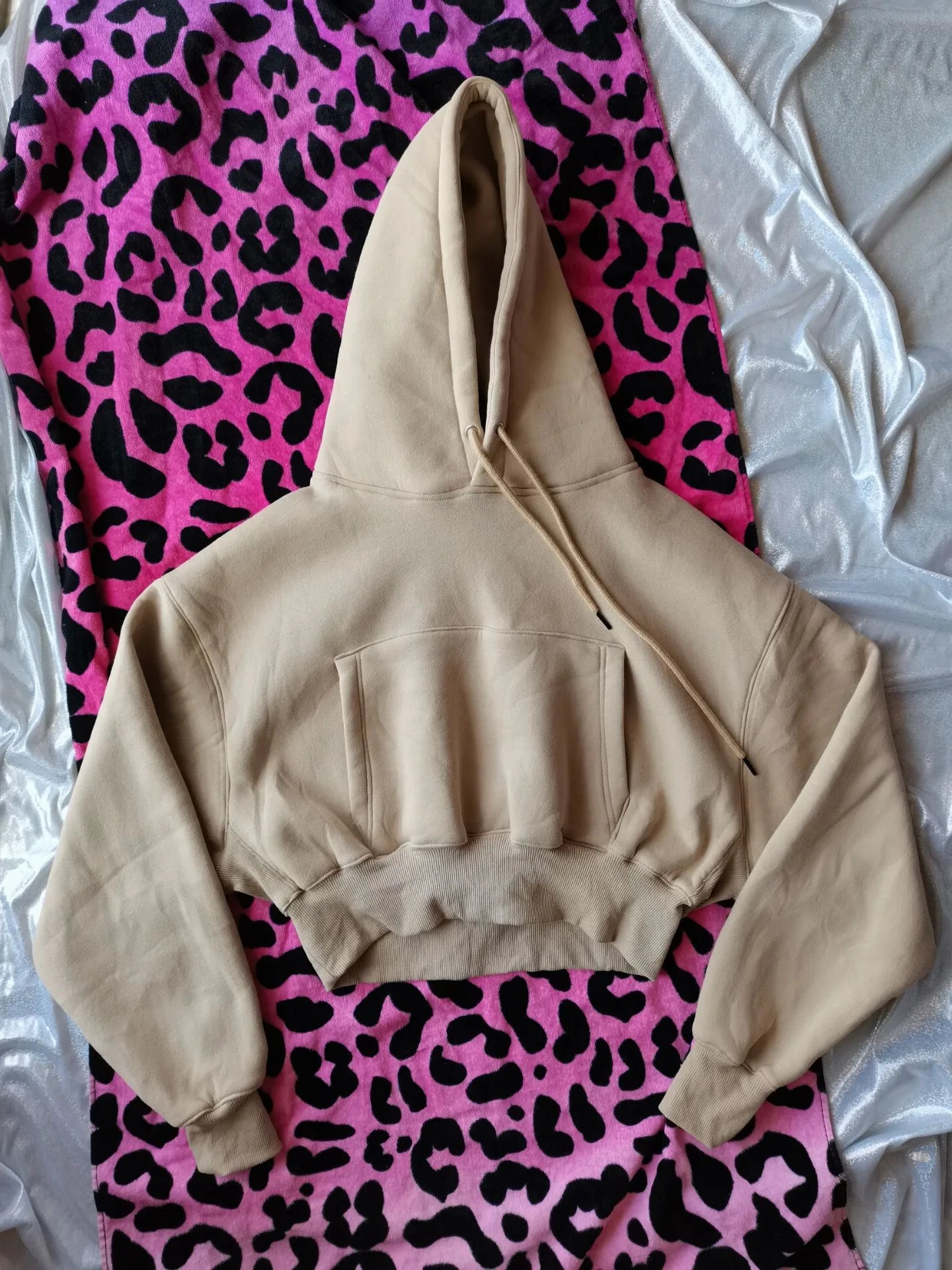 Sweat à capuche Smile avec pantalon de jogging pour femme, ensemble 2 pièces, tenue de sport décontractée, survêtement monochrome, imbibé de sueur, vente en gros, automne et hiver