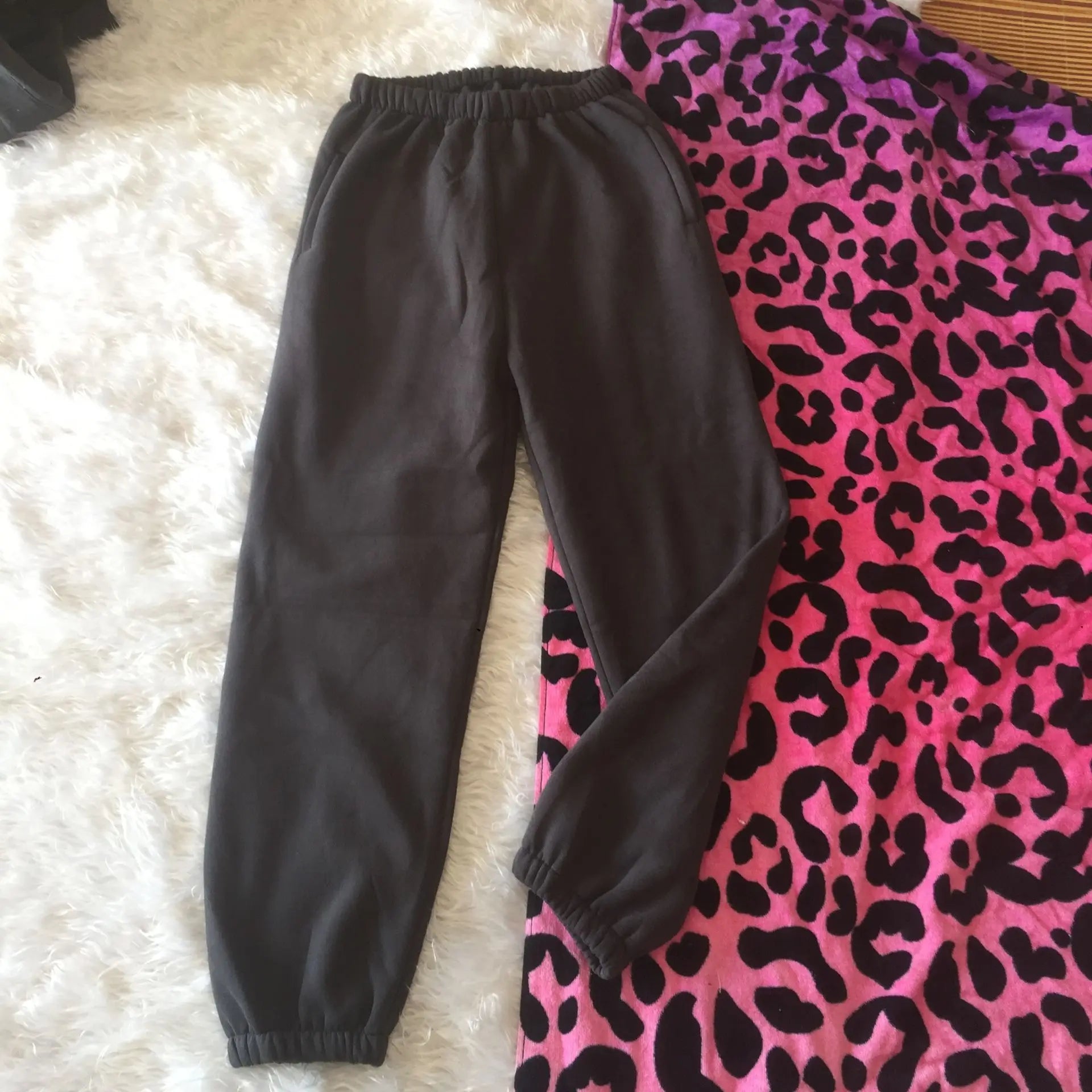 Sweat à capuche Smile avec pantalon de jogging pour femme, ensemble 2 pièces, tenue de sport décontractée, survêtement monochrome, imbibé de sueur, vente en gros, automne et hiver