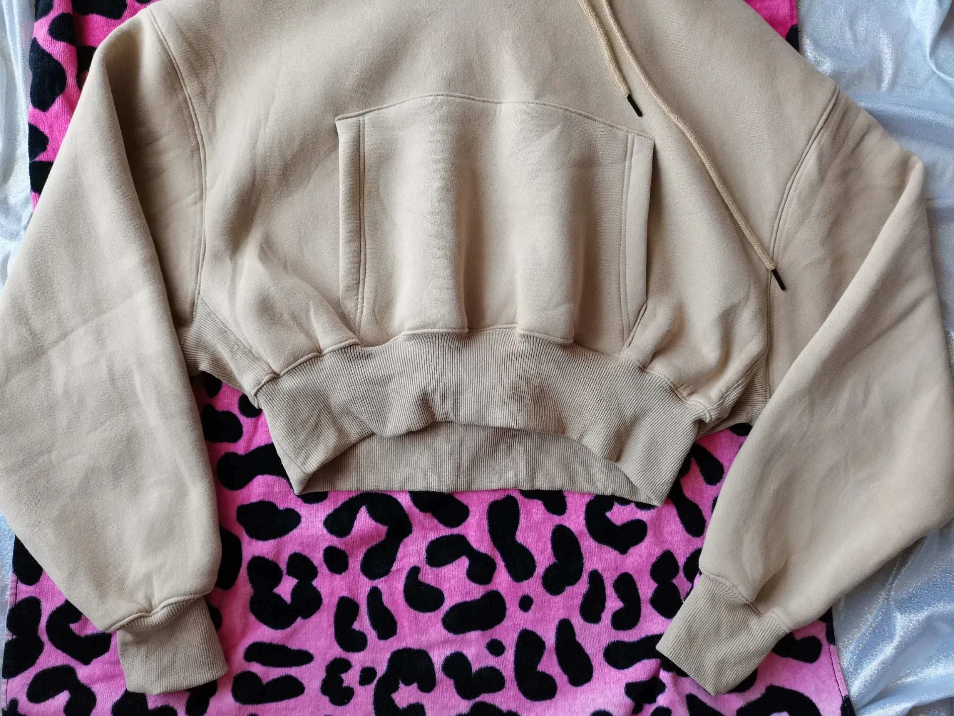 Sweat à capuche Smile avec pantalon de jogging pour femme, ensemble 2 pièces, tenue de sport décontractée, survêtement monochrome, imbibé de sueur, vente en gros, automne et hiver