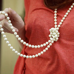 2025 nouvelle mode femmes bijoux perle collier de perles longue chaîne de pull collier pour femmes robe accessoires cadeau pour fille mère
