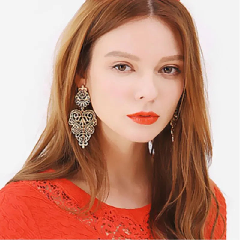 Boucles d'oreilles exagérées de marque européenne, style bohème, feuilles creuses, fleur, grands pendentifs, goutte d'oreille, bijoux pour femmes, cadeau