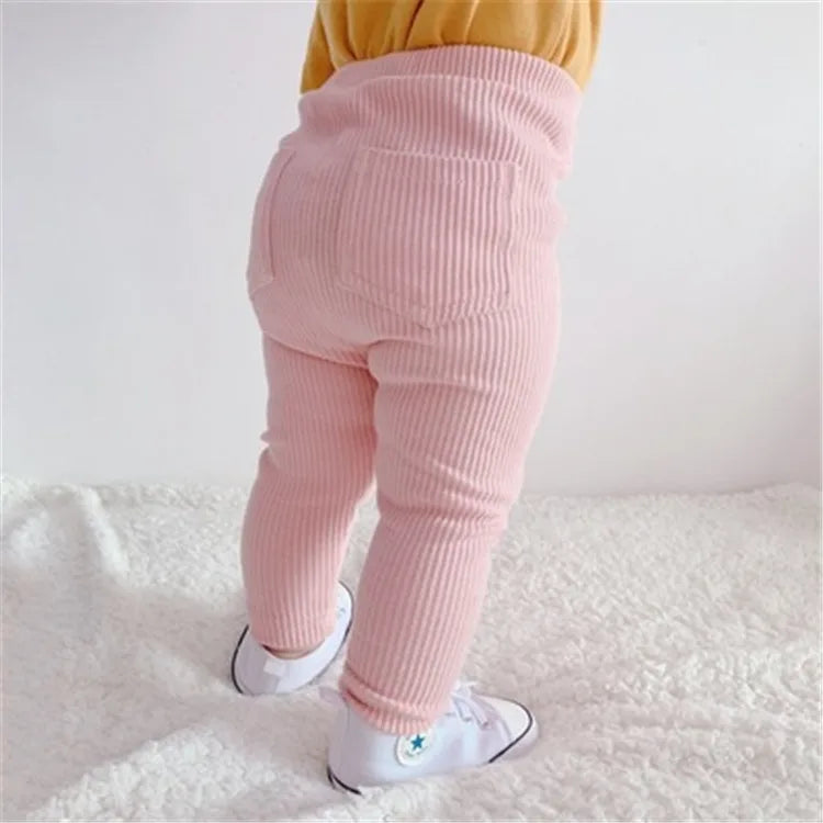Cotton leggings for baby girls, wide-legged PP pants, spring-autumn fashion, solid-colored long pants for children, new 2024 collection
