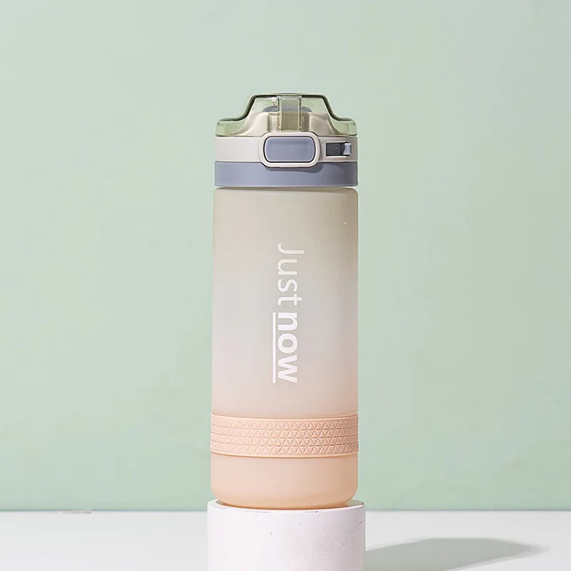 Bouteille d'eau en plastique de 600ml, livraison gratuite, articles portables, Shaker d'extérieur, Sport, mignon, pour filles, nouvelle mode