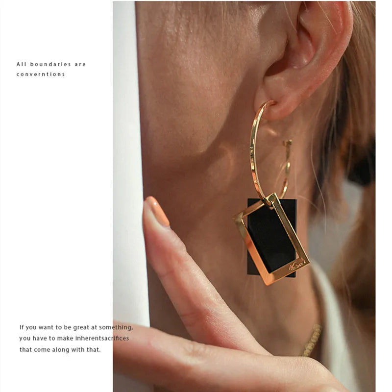 2025 boucles d'oreilles carrées géométriques pour femmes boucles d'oreilles suspendues couleur or noir boucles d'oreilles de déclaration de mode bijoux féminins
