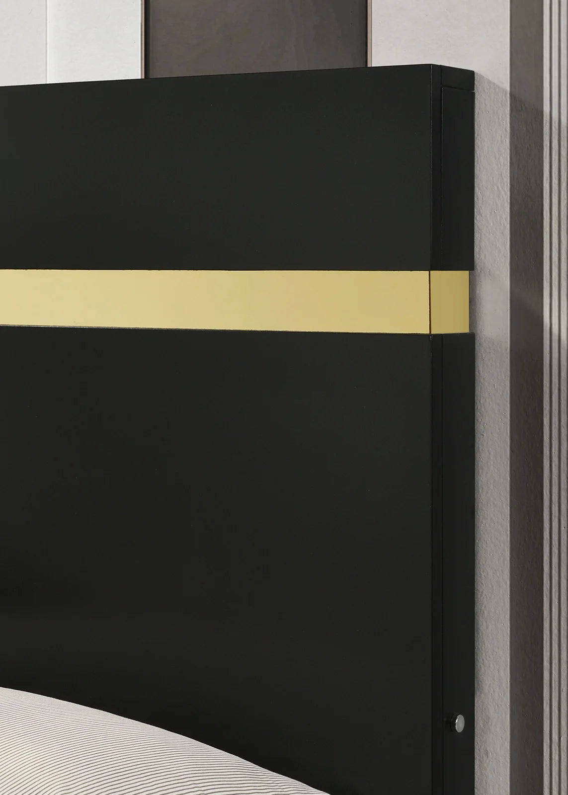 Modern Black 3pc Bedroom Set Eastern King Size Bed With LED 2x Nightstands Furniture Acrylic Trim