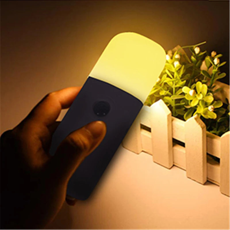 Veilleuse d'intérieur avec détecteur de mouvement, lumière LED à intensité variable rechargeable par USB, lampe de nuit portable activée par le mouvement pour chambre d'enfant