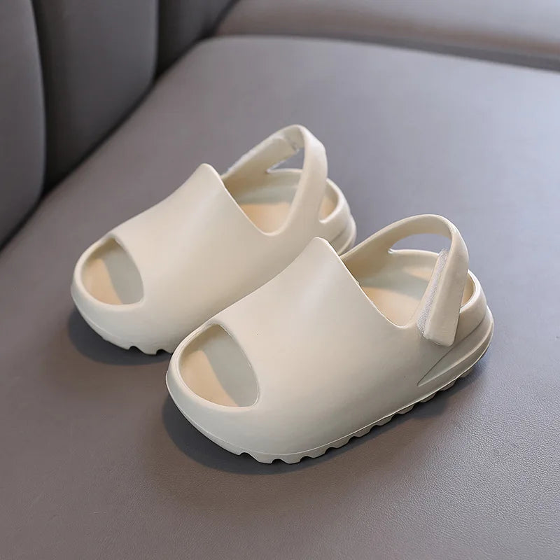 Pantoufles d'été pour enfants, vente en gros, chaussures de plage, commerce extérieur, chaussures trouées pour petits enfants, chaussures pour bébés