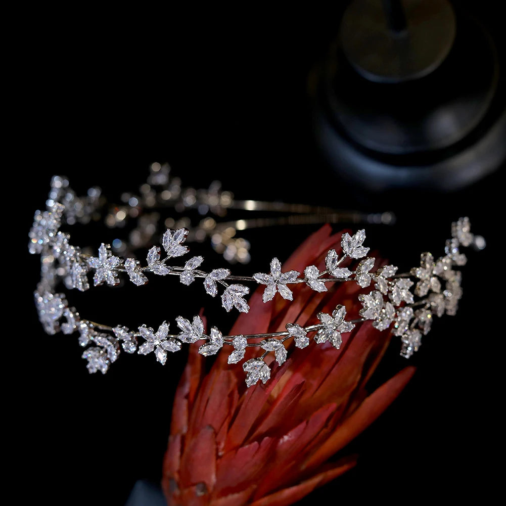 Diadème de mariage en cristal, bande de sauna du cuir chevelu, couronne CZ, accessoires pour cheveux, bijoux de demoiselle d'honneur, pièces de sauna pour femmes, 2024