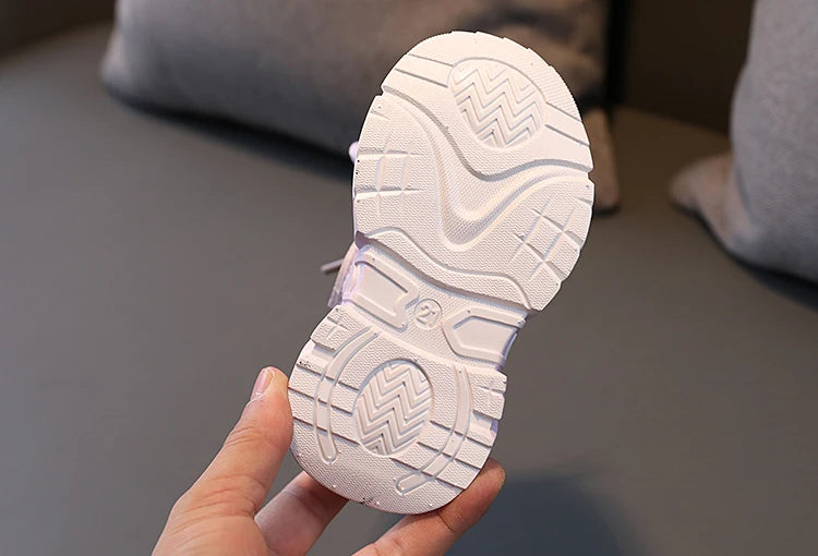 Chaussures pour enfants 2024 Nouveau bambin Bol Chaussures de dehors Semelle Souple Respirant En Plein Air Tennis Mode Enfants Baskets EU21-30
