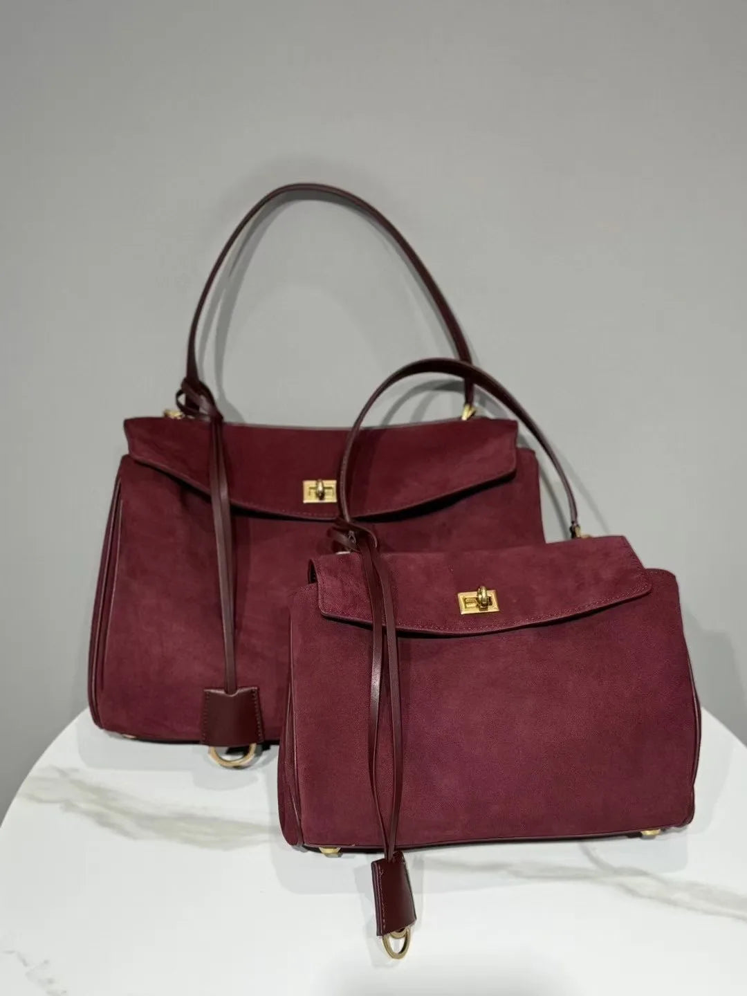 Sacs à main en cuir véritable pour femmes, fourre-tout en cuir véritable glacé, sac à bandoulière en daim marron pour dames, design moderne personnalisé