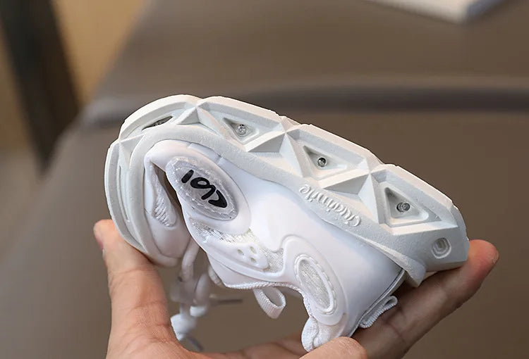 Chaussures pour bébés, baskets lumineuses et maladroites pour garçons et filles, petites et moyennes tailles, à semelles souples, nouvelle collection printemps-automne 2023