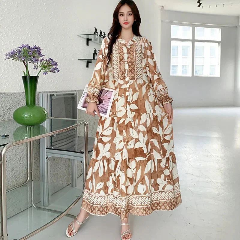 Loose-fitting bohemian cotton dress with floral print, long sleeves, plus size, maternity maxi dress for pregnant women and expectant mothers