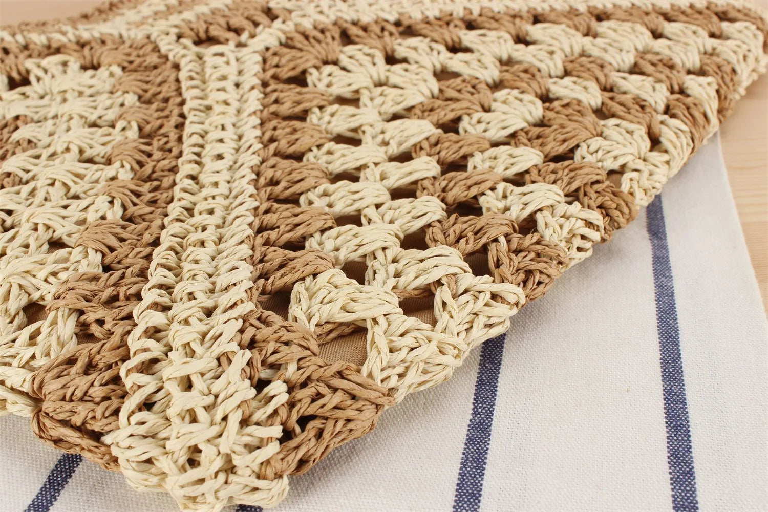 Sac à main d'été bohème tressé, fourre-tout décontracté, sac de plage en paille creuse, sac initié tissé, sac de voyage en raphia et rotin