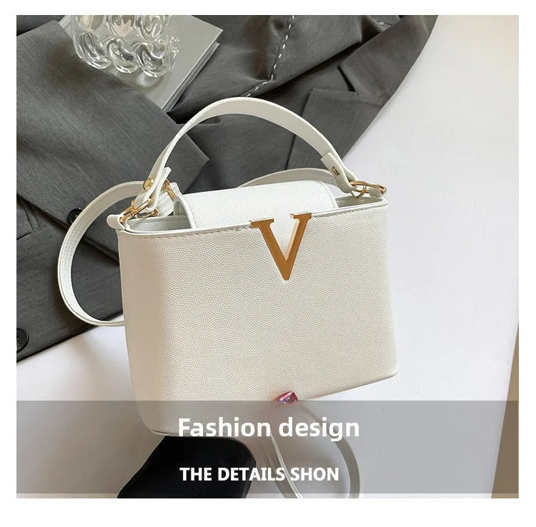 Sac fourre-tout de luxe pour femmes, sac seau élégant en cuir Pu en forme de V Chic, sac à main à couverture supérieure pour femmes, sac à bandoulière pour femme