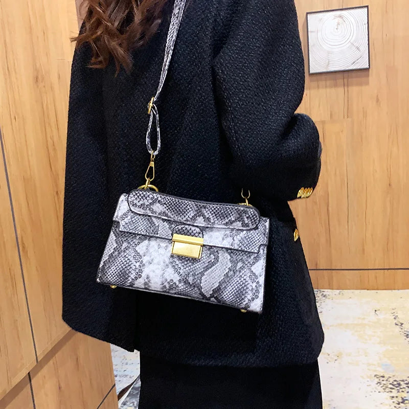 New Luxury Brand Designer Handbag Women's Snake Print Leather Shoulder Bags Fashion Small Square Crossbody Bag Bolsa De Ombro 