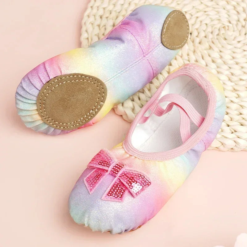 Chaussures de danse pour enfants filles ballerines chaussures arc-en-ciel nœud paillettes en cuir à semelles souples danse Performance Skate Sport chaussures de Yoga