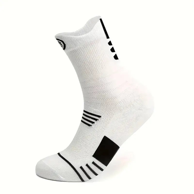 3 pairs of men's comfortable cushioned athletic socks for outdoor sports