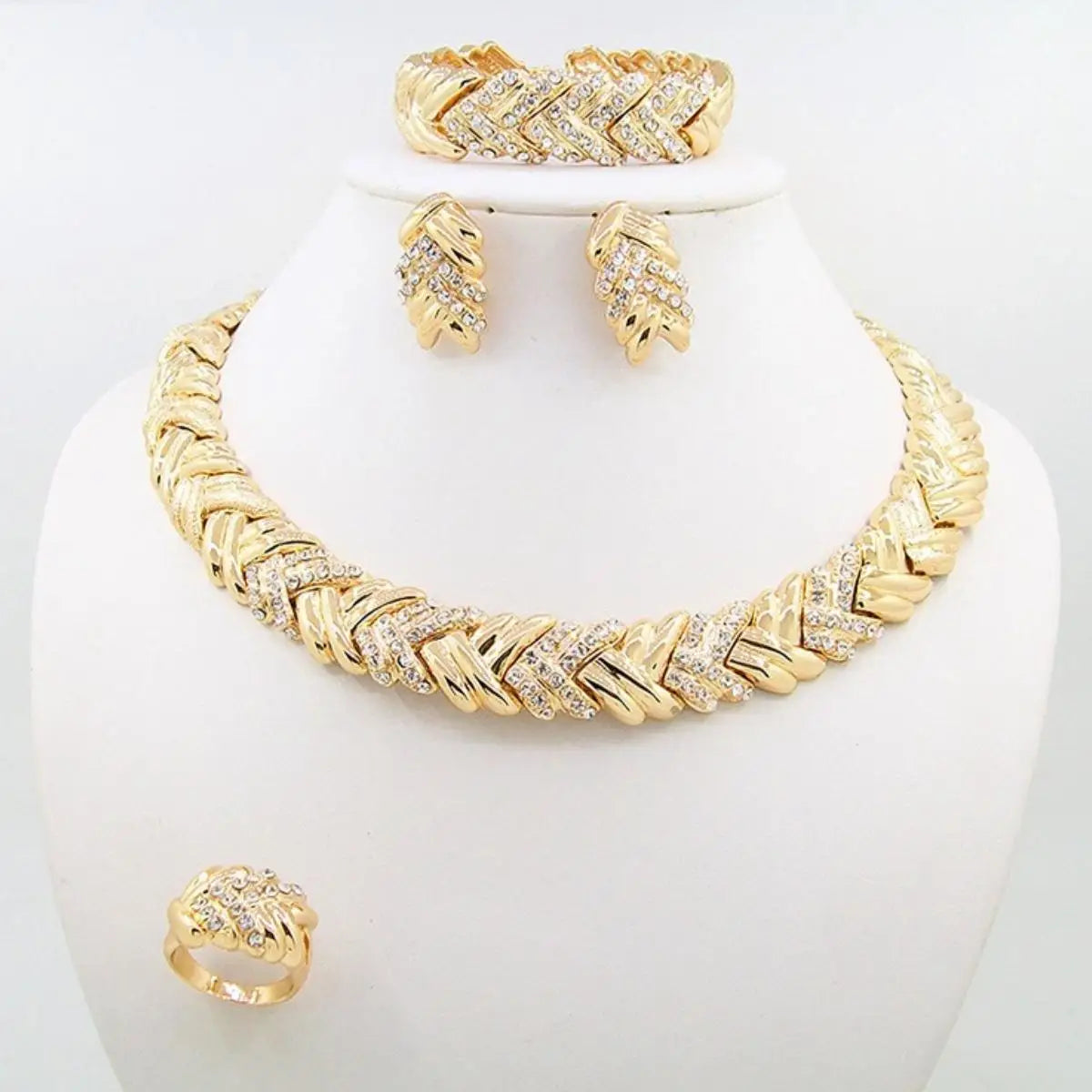 Ewelry pour femmes ensemble de bijoux en cristal de mode plaqué or 18 carats strass cristal clair collier boucles d'oreilles accessoires cadeaux pour Pr
