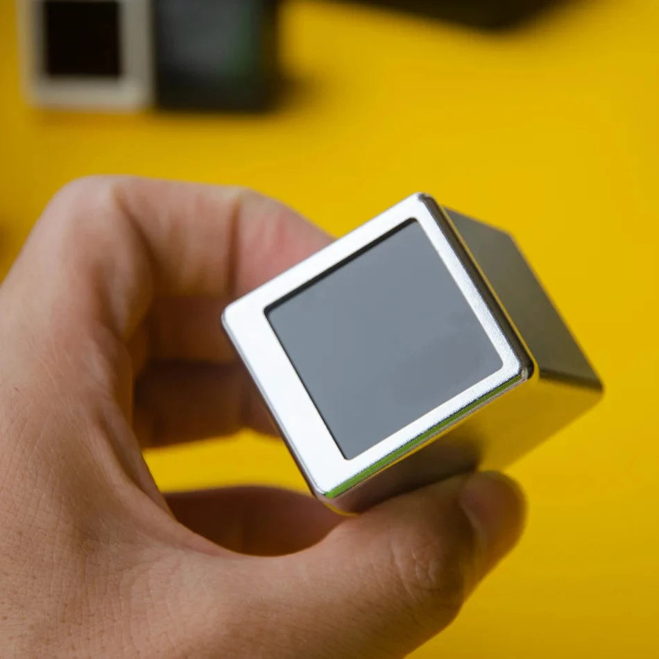 Petit réveil portable intelligent WiFi, station météo, affichage de la température et de l'humidité, horloge, décoration de bureau