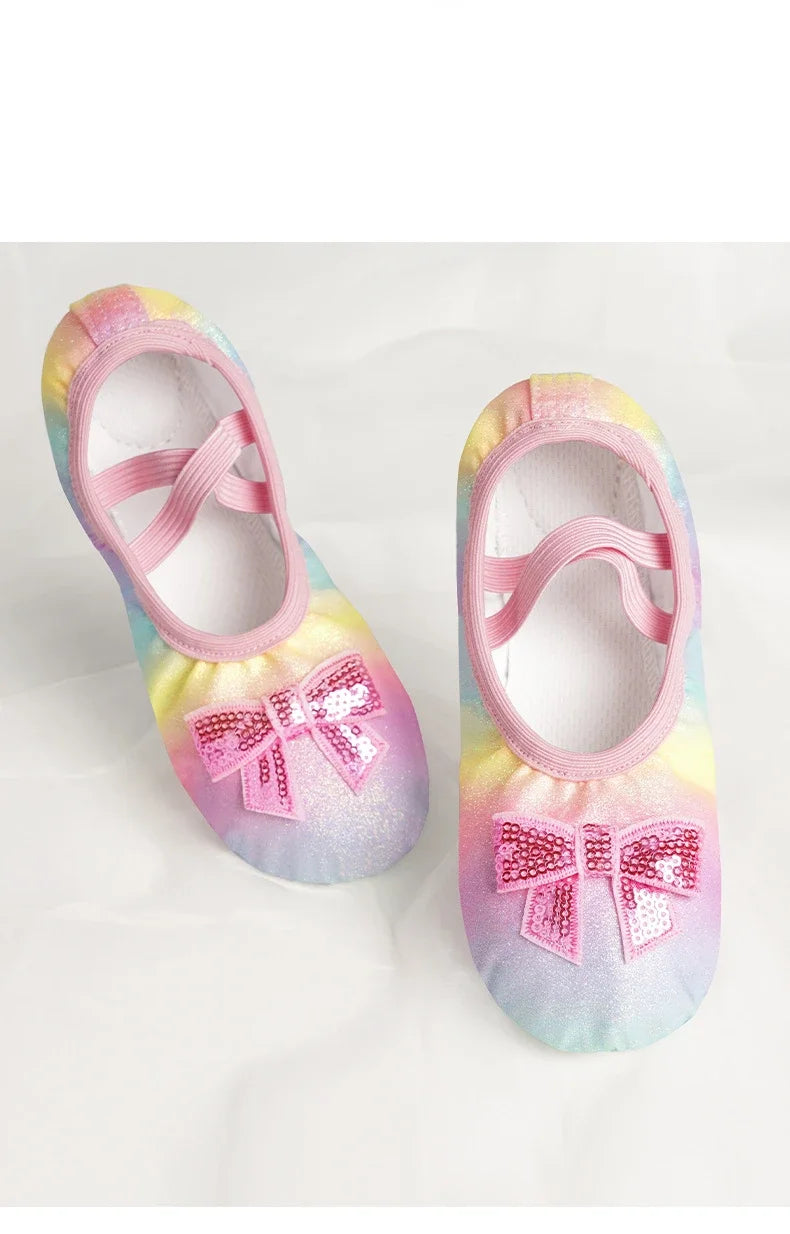 Chaussures de danse pour enfants filles ballerines chaussures arc-en-ciel nœud paillettes en cuir à semelles souples danse Performance Skate Sport chaussures de Yoga