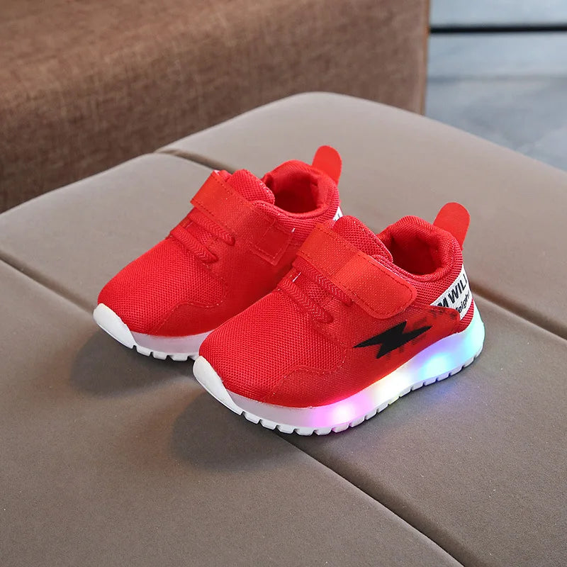 Chaussures lumineuses pour enfants garçons et filles baskets en maille légère brillante baskets lumineuses pour petits enfants chaussures lumineuses LED pour enfants