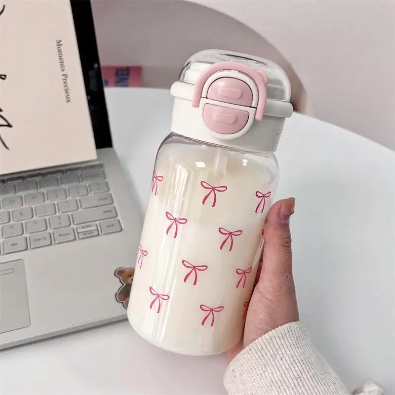 Bouteille d'eau mignonne avec paille, couvercle Pop-Up Portable en plastique, tasse d'eau Kawaii, bouteille d'eau anti-fuite, sans BPA