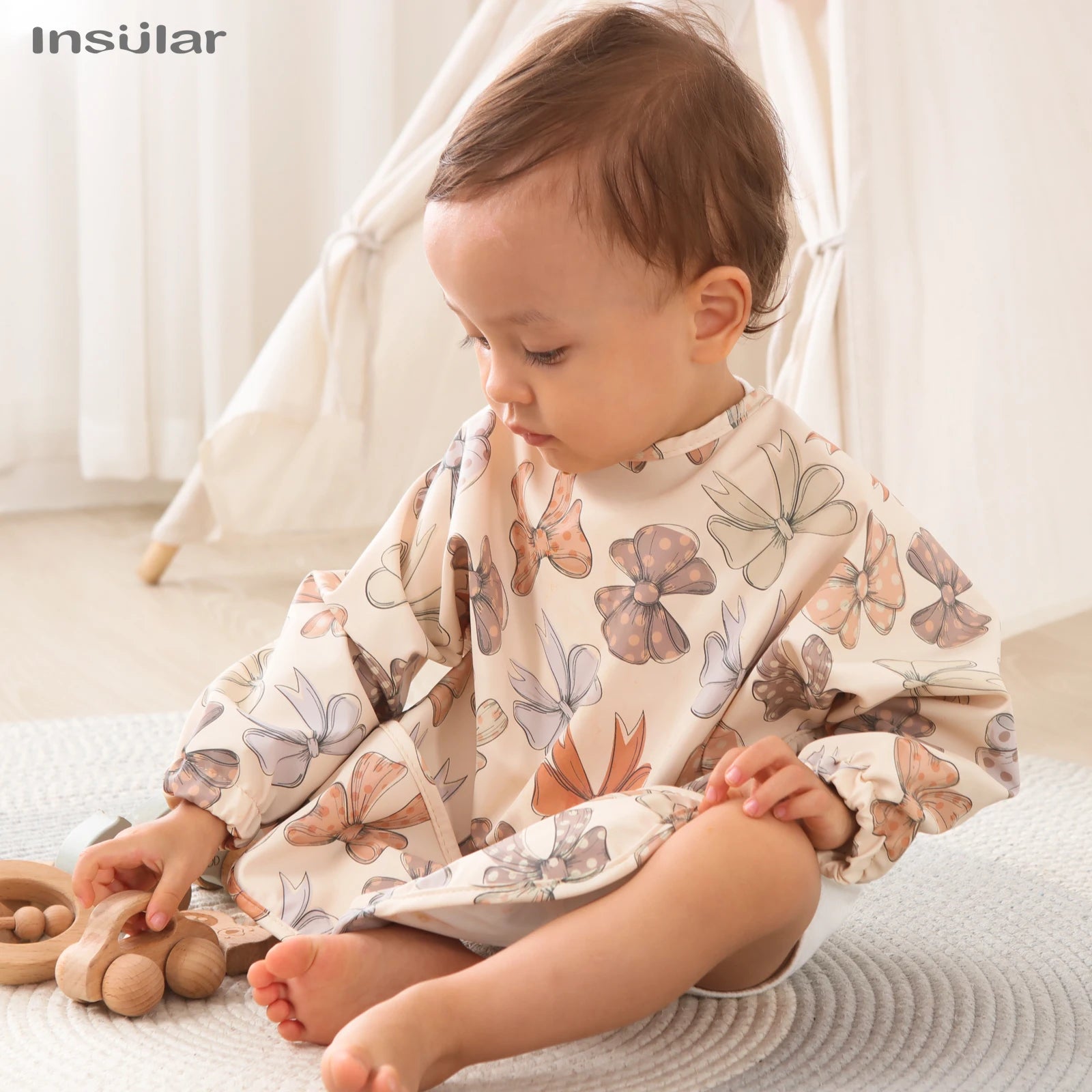 Nouveau bavoir bébé avec poche pour accessoires d'alimentation bavoirs pour enfants imperméable à manches longues bavoirs tabliers à manches longues