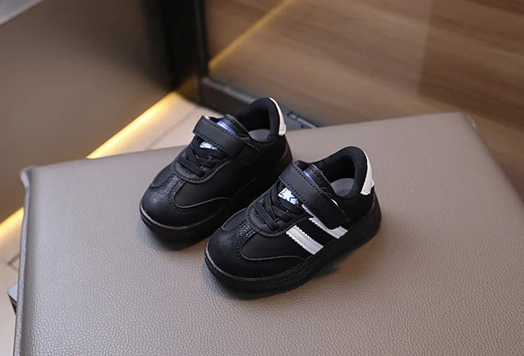 Chaussures de marche pour bébés et enfants, baskets blanches antidérapantes, décontractées, respirantes, de Sport en plein air, pour garçons et filles