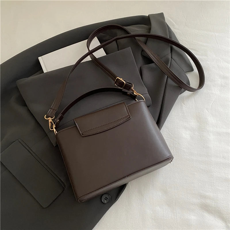 Fashionable mini suede bag for women, faux suede tote bag, decorative handbag with locking buckle, shoulder bags 
