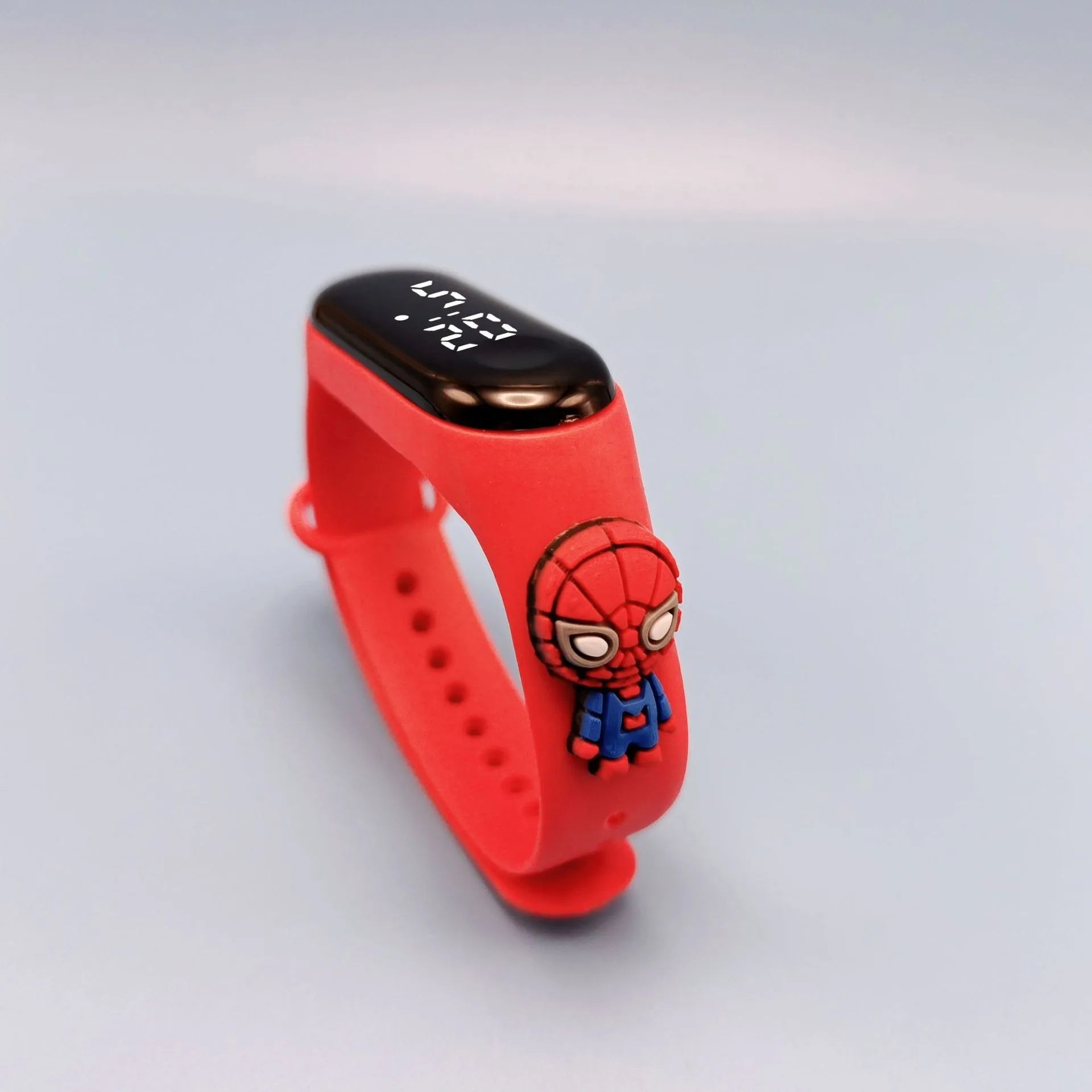 Dessin animé Marvel montre pour enfants montres de mode électronique affichage LED numérique montres étanche cadeau de vacances enfants montres