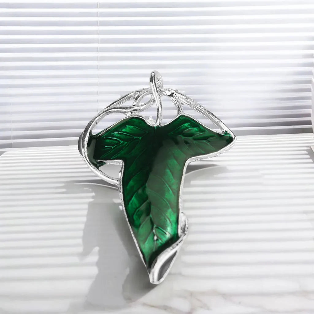 Green leaf elf brooch of Lorien, Tolkien Galadriel Legolas Frodo Baggins Aragorn tree enamel badge film jewelry wholesale