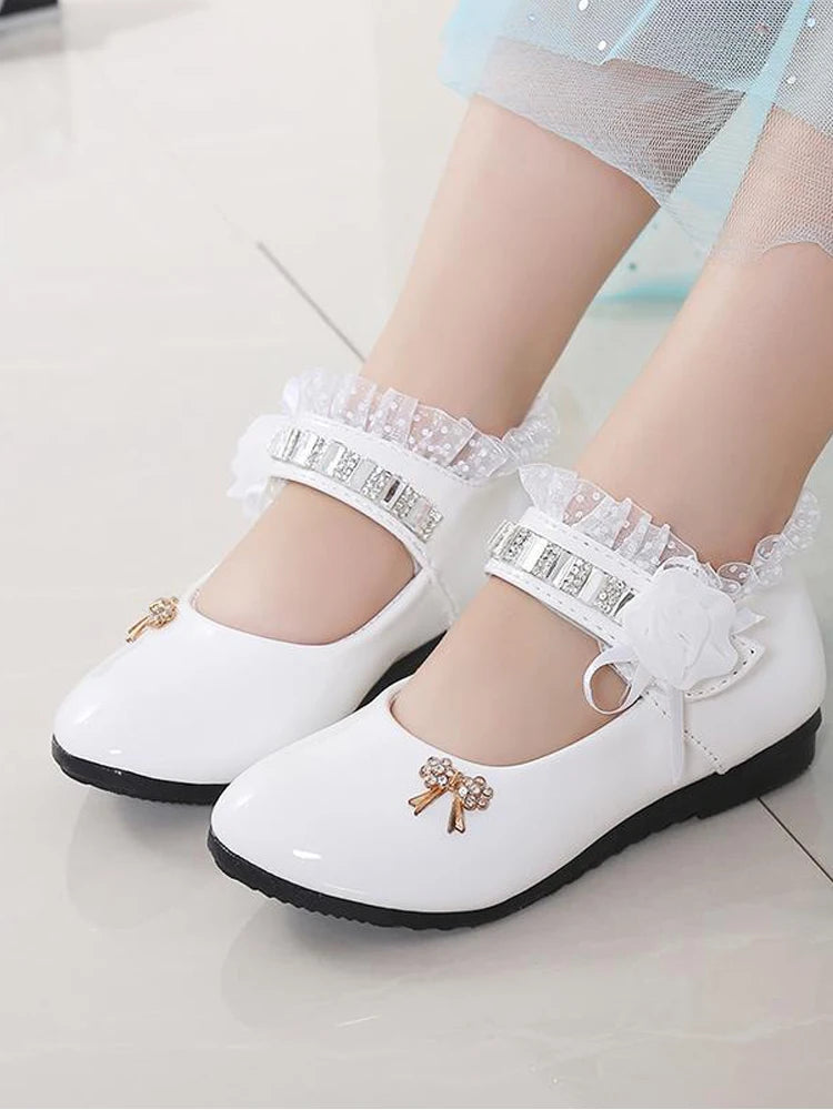Chaussures en cuir pour filles, chaussures de princesse simples pour enfants, grandes chaussures de performance noires pour étudiants, chaussures en cuir pour bébés, nouvelle collection 2024