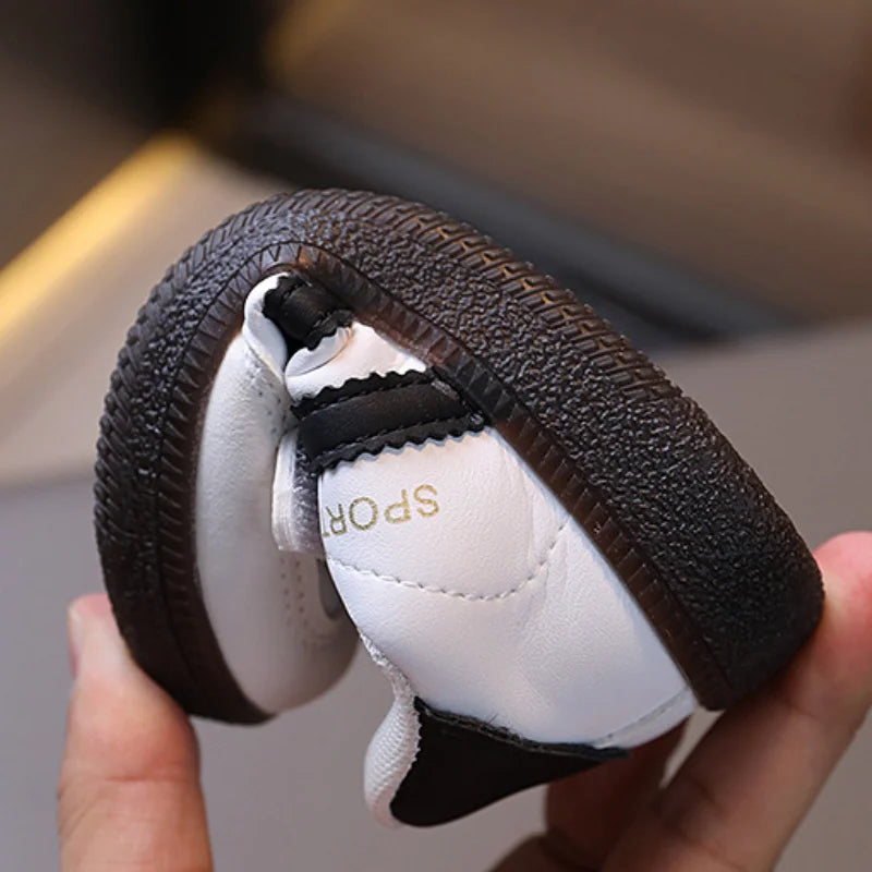 Chaussures de marche pour bébés et enfants, baskets blanches antidérapantes, décontractées, respirantes, de Sport en plein air, pour garçons et filles
