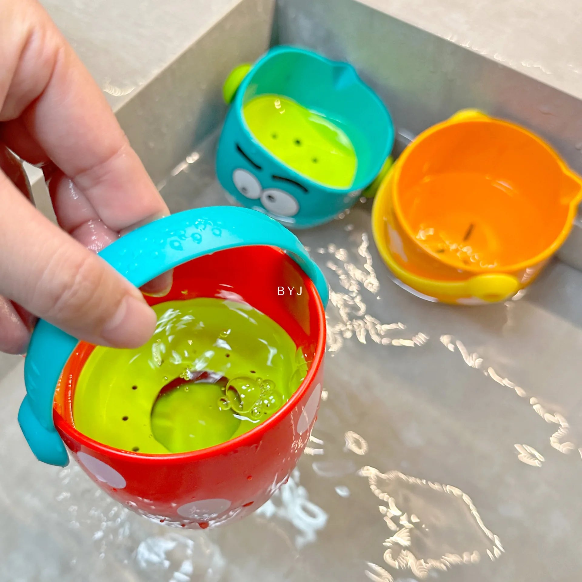 Jouets de bain de douche de bébé, baignoire de bébé, mini jouets de plage étanches E27, jeu de douche d'arrosage, cadeaux de normalisation de l'eau pour les tout-petits