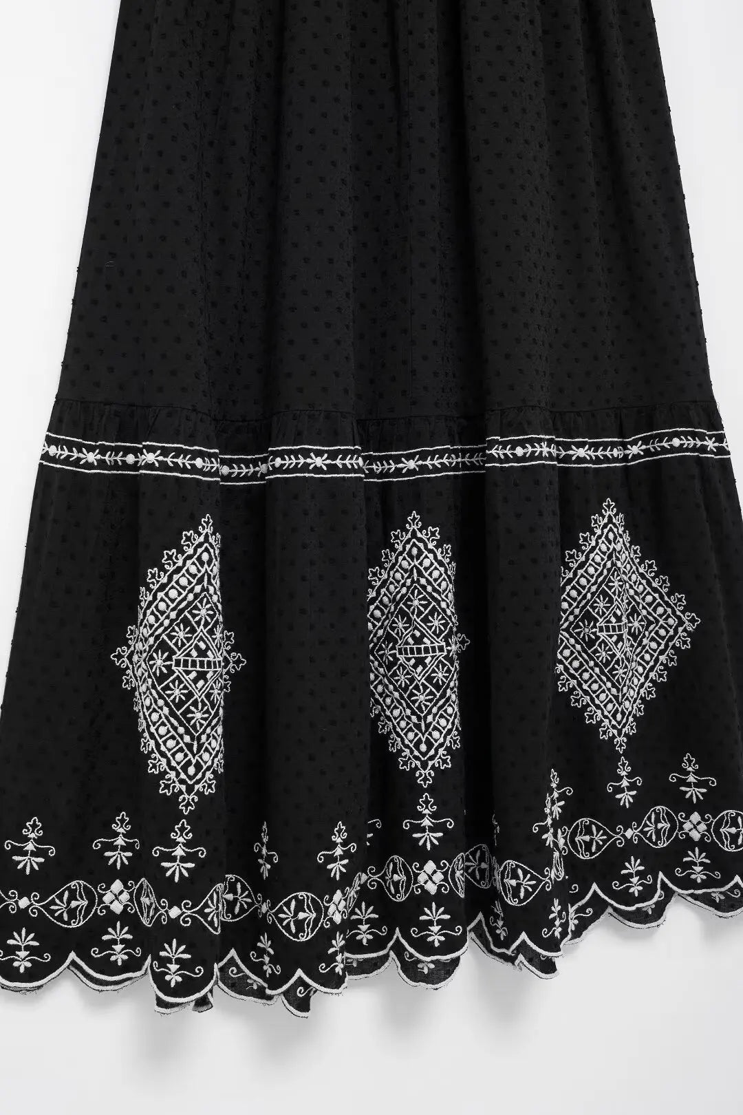 Robes pour femmes printemps et automne broderie florale col carré ample Style ethnique sans manches Robe plissée