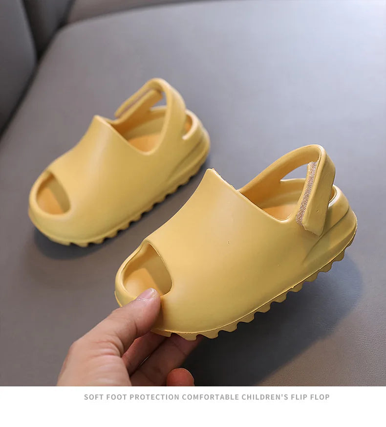 Pantoufles d'été pour enfants, vente en gros, chaussures de plage, commerce extérieur, chaussures trouées pour petits enfants, chaussures pour bébés