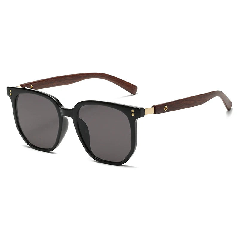 Classic sunglasses with a chunky wood grain for men and women, retro, oversized, square, masculine and feminine fashion, for summer holidays, driving shades