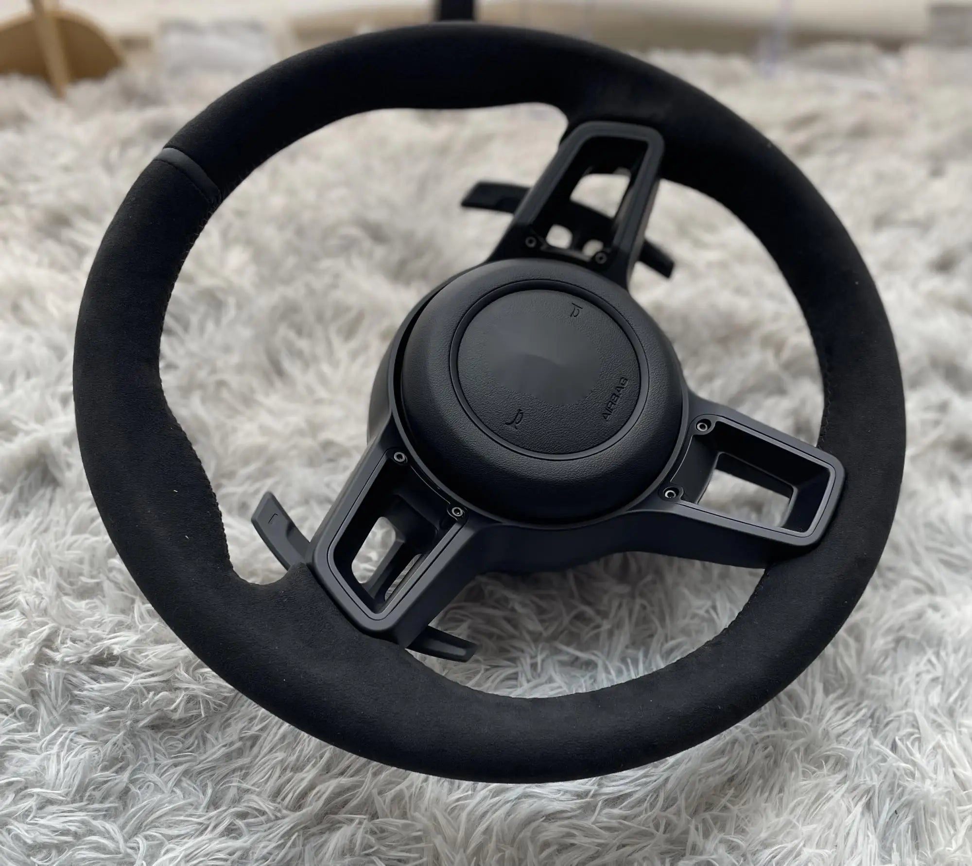Embroidered steering wheel for Porsche Macan, New Collection, Panamera Taycan 718 Cayman 991 992 911 911.2 Carrera GT2 GT2RS GT3 GT3RS GT3 RS GT4