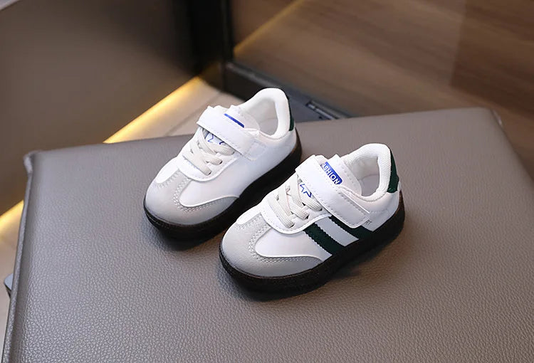 Chaussures de marche pour bébés et enfants, baskets blanches antidérapantes, décontractées, respirantes, de Sport en plein air, pour garçons et filles