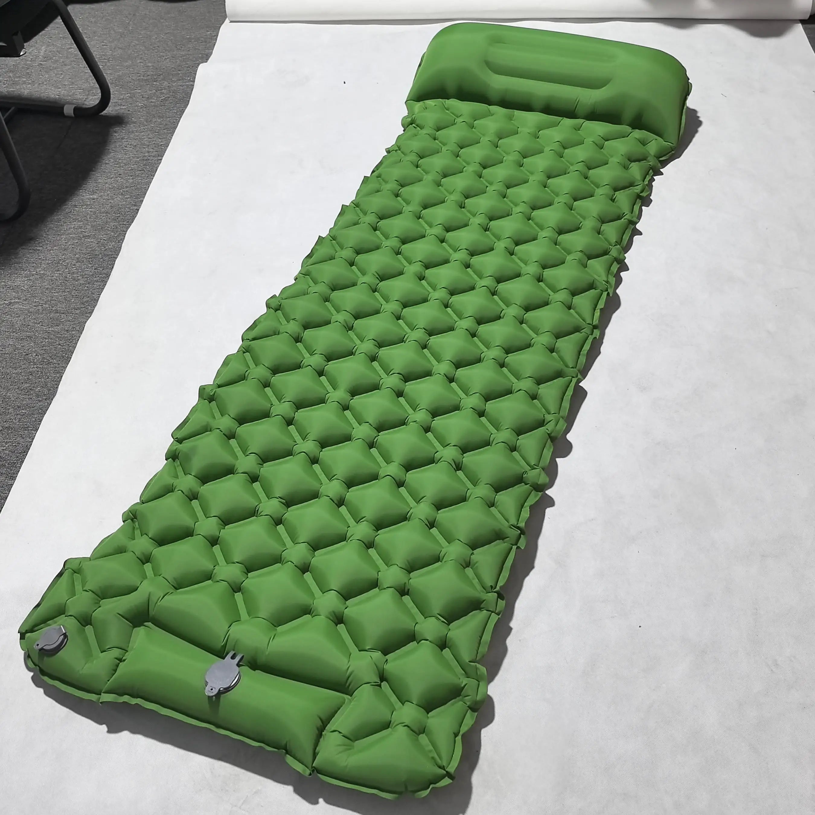Nouveau matelas gonflable simple - Connectable, léger et portable pour le camping, les voyages, l'usage domestique - Expédition rapide!