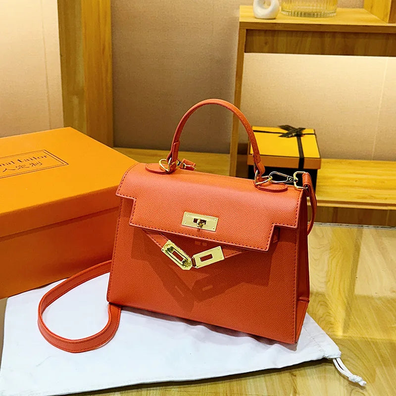 New trendy, unique, classic and luxurious brand - High-end design - Pure color - Unique platinum shoulder bag 
