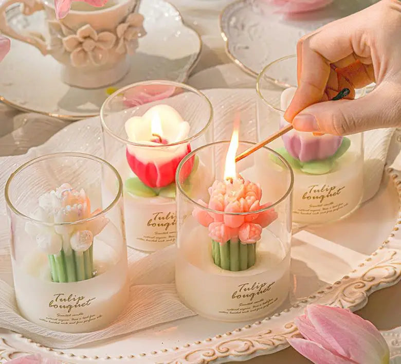 High end aromatherapy candles as gifts for friends, romantic scented candles