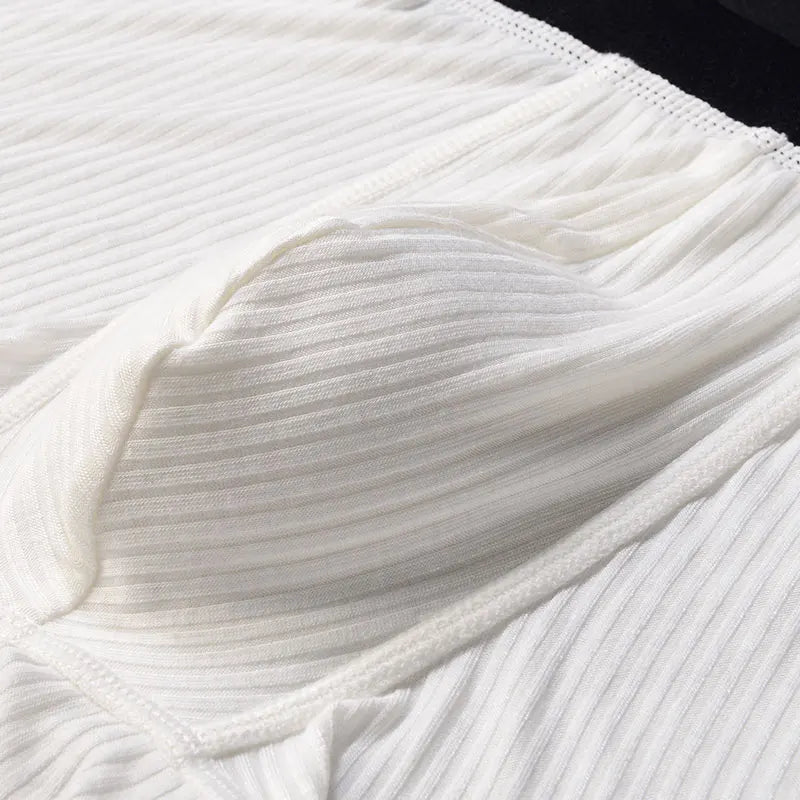 Men's underwear, boxer shorts, sexy men's briefs. Men's underwear is stylish, breathable, and comfortable.