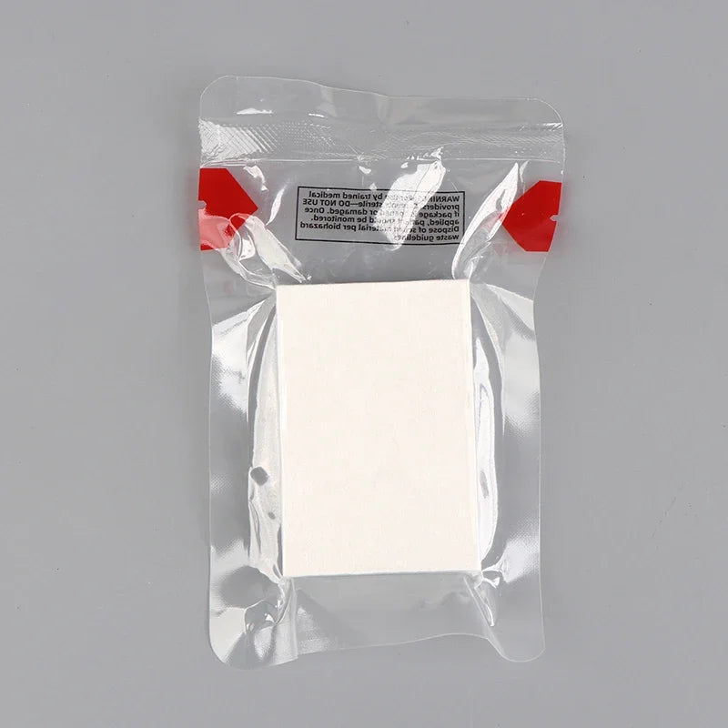 Gaze compressée stérile médicale pliable en Z, 1 pièce, tampons de premiers secours scellés sous vide, idéaux pour les soins des plaies et les kits d'urgence